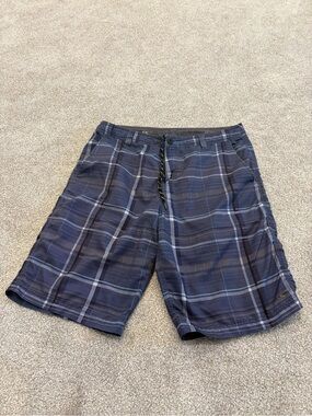O’Neill hybrid board shorts size 34